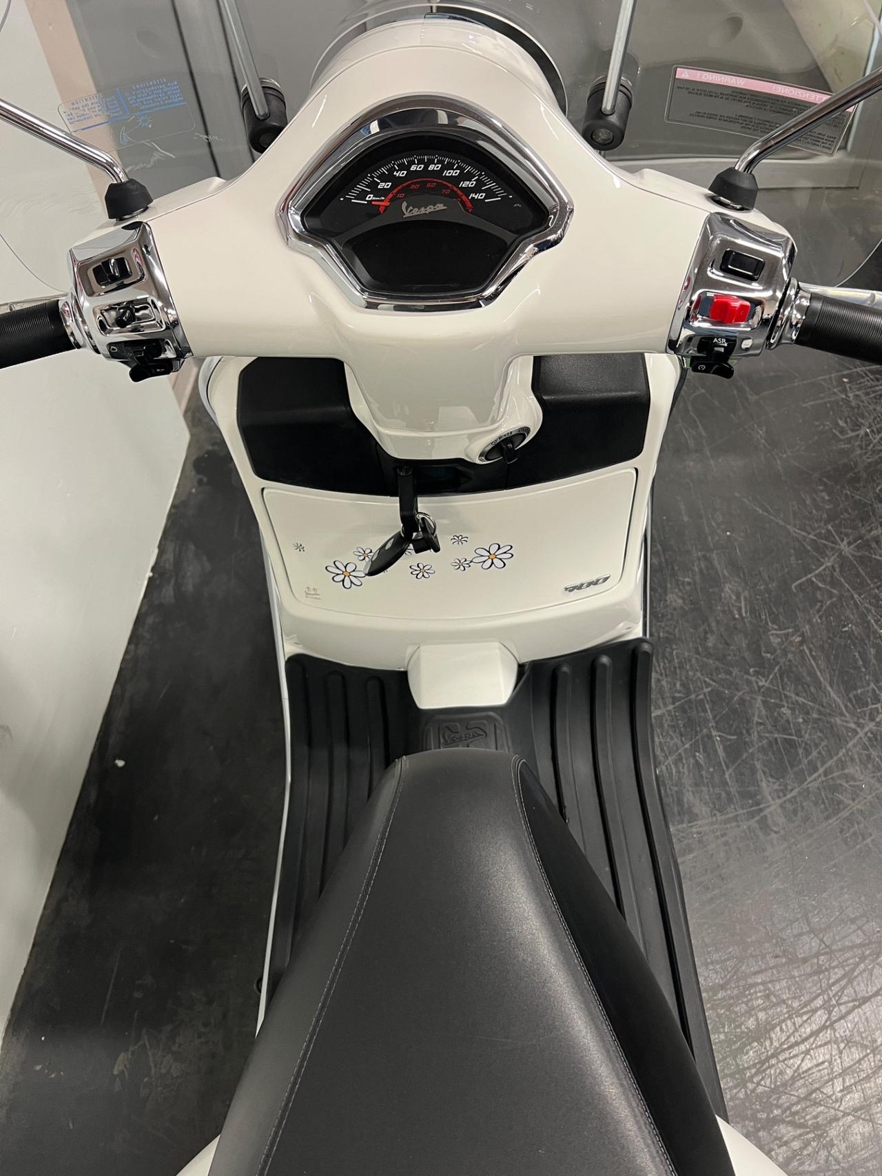 Vespa GTS 300