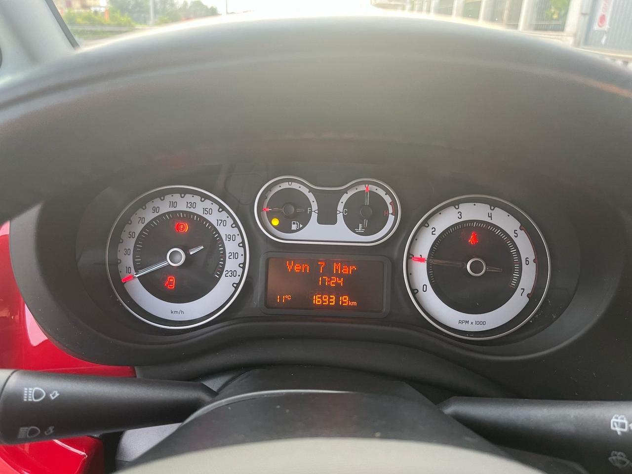 Fiat 500L 1.6 Multijet 105 CV Lounge 2015