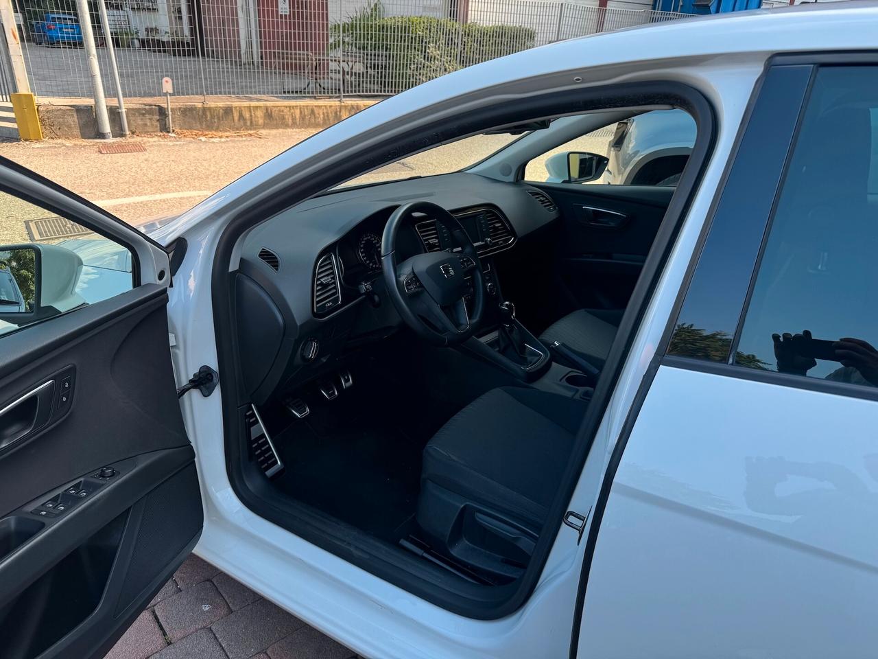 Seat Leon 1.6 TDI 105 CV DSG 5p. Start/Stop Style