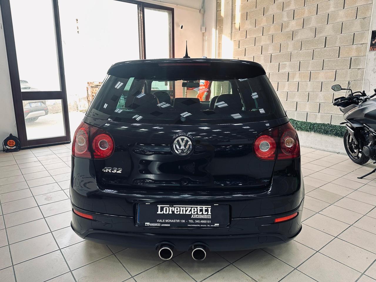 Volkswagen Golf R32 3.2 VR6 4mot. DSG