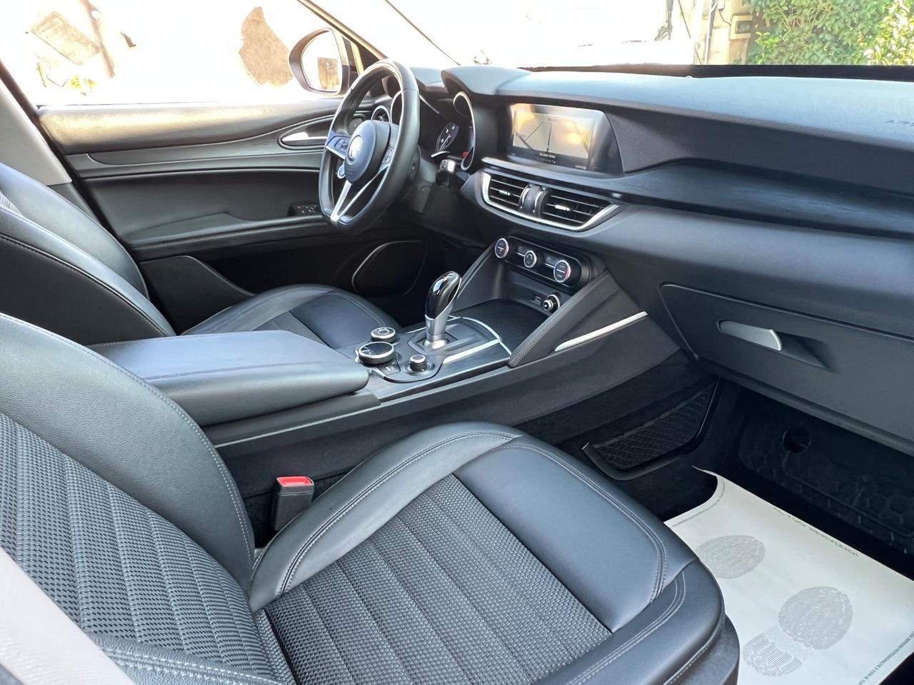 Alfa Stelvio 2.2 180 cv