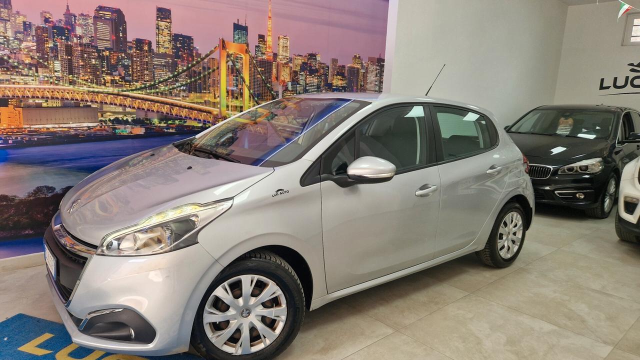 Peugeot 208 PureTech 82 5 porte