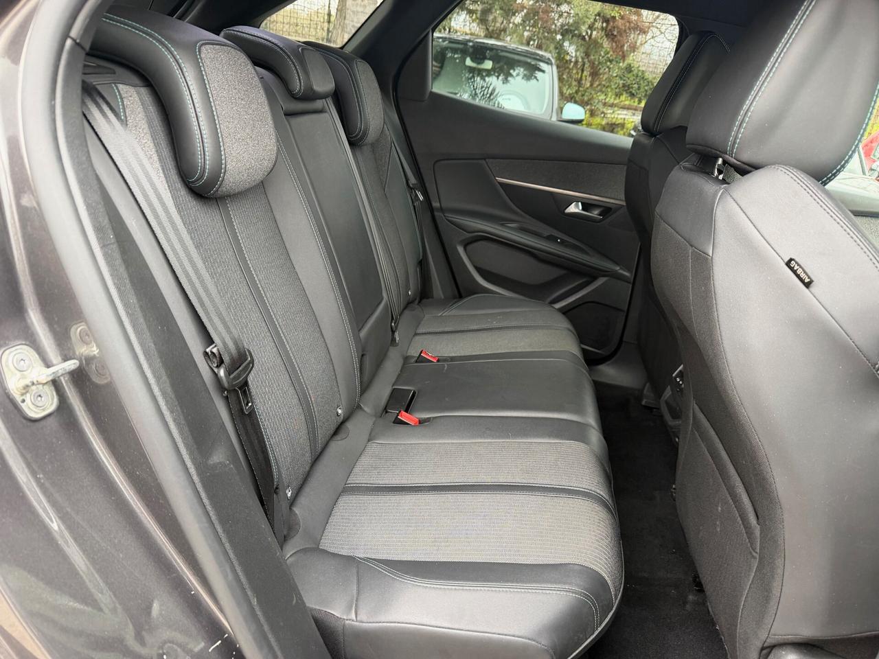 Peugeot 3008 BlueHDi 130 S&S EAT8 Allure Pack 2023