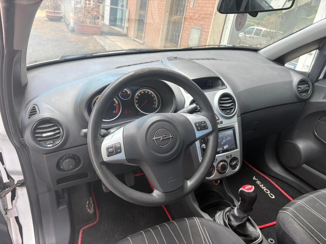 opel corsa X NEOPATENTATI!!!!!! 12 MESI DI GARANZIA !!!