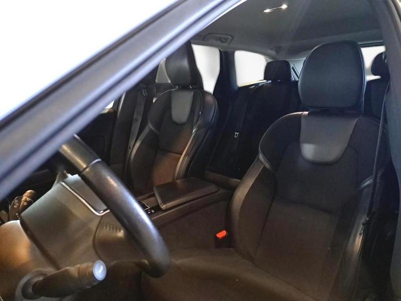 VOLVO XC60 B4 D AWD Geartronic Business Plus