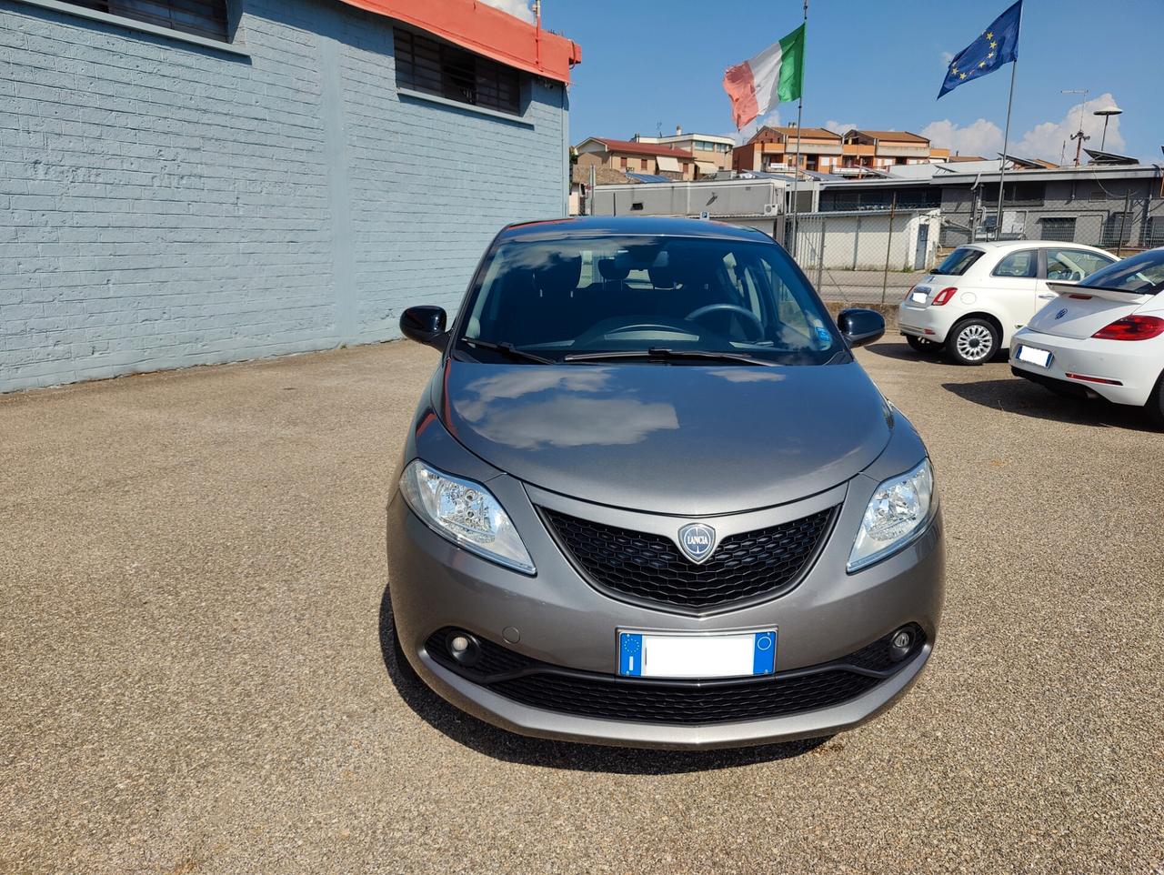 Lancia Ypsilon 1.0 FireFly 5 porte S&S Hybrid Ecochic Gold