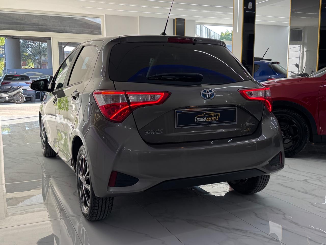Toyota Yaris Hybrid Lounge Full Optional