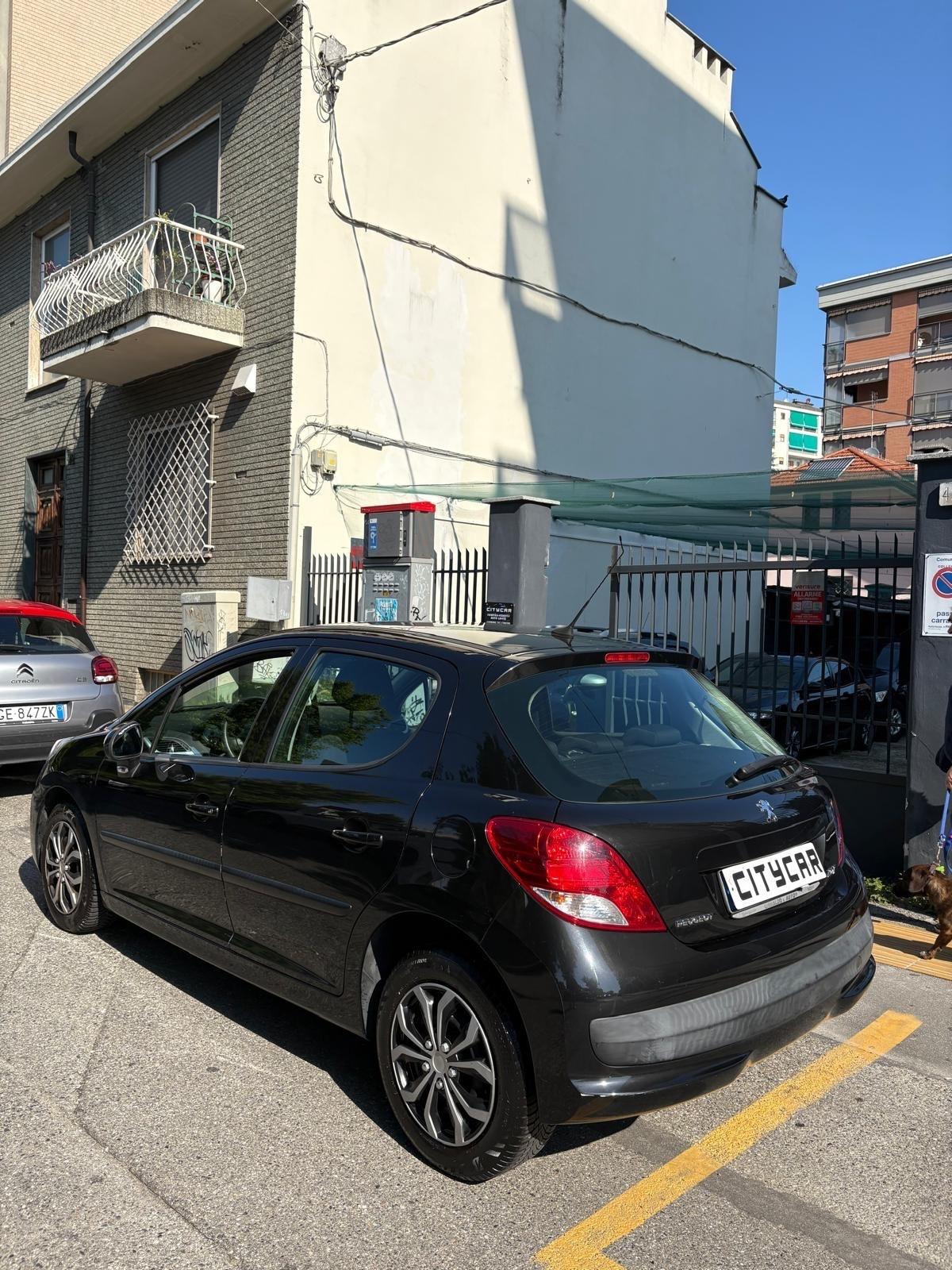 Peugeot 207 1.4 75 cv 5porte X Line