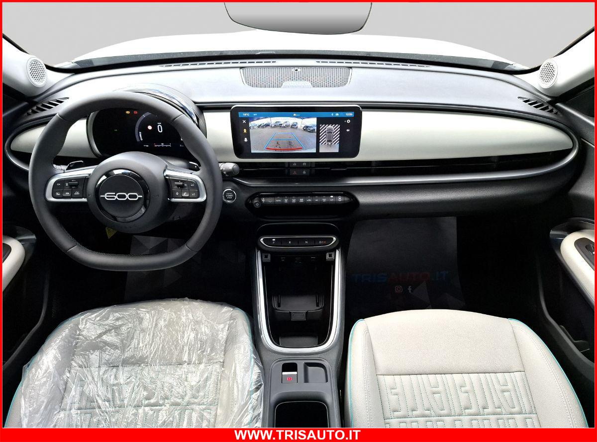FIAT 600 1.2T MHEV DCT La Prima NEOPATENTATI (FULL LED+PELLE+NAVI)