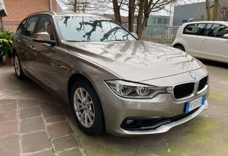 BMW 318 2019 photo 2