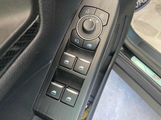 FORD Kuga 2.5 Plug In Hybrid 225 CV CVT 2WD ST-Line X