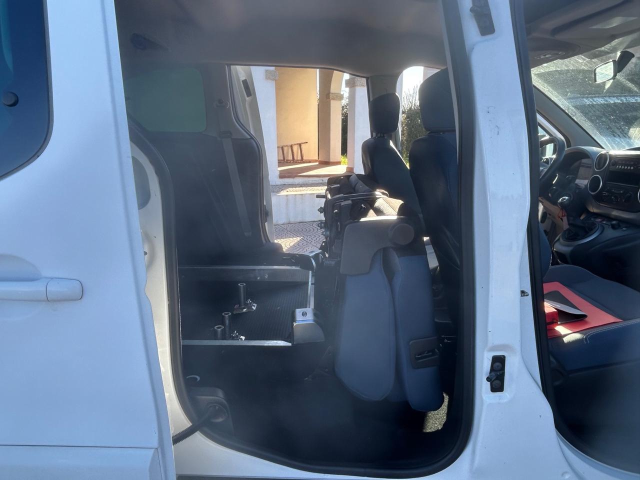 Citroen Berlingo 1.6 HDi 110CV Trasporto invalidi