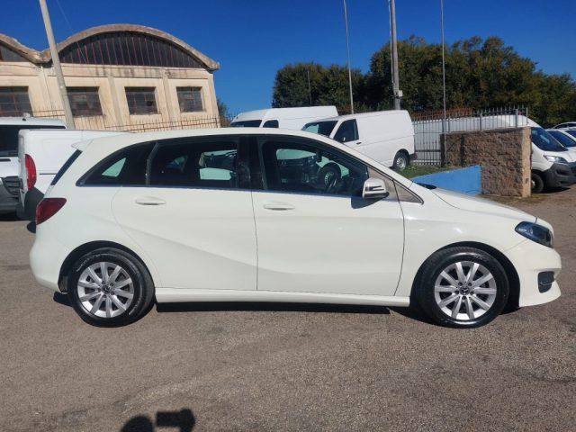 MERCEDES-BENZ B 180 d Automatic Premium