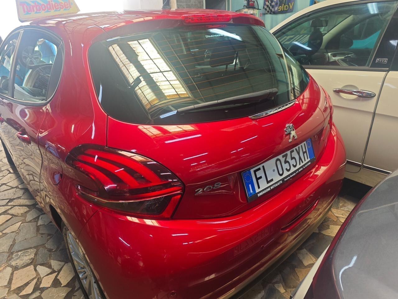 Peugeot 208 BlueHDi 75 5 porte Allure