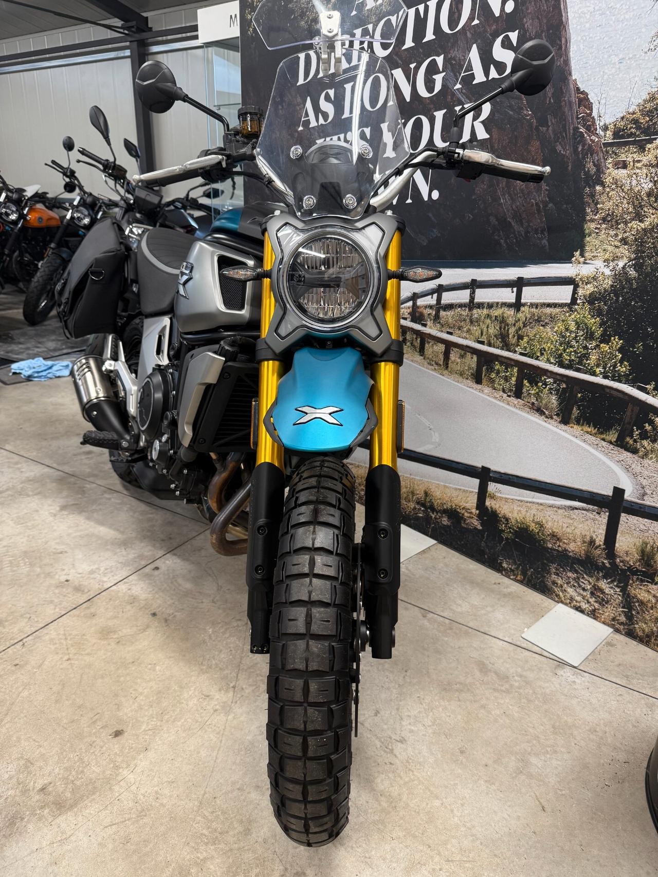 Cf Moto 700CL-X- KM 1800