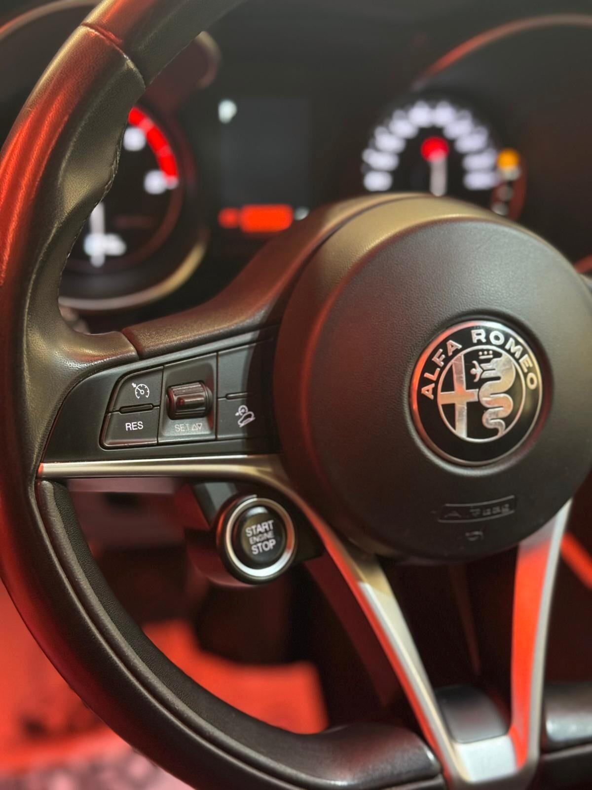 Alfa Romeo Stelvio 2.2 Turbodiesel 180 CV AT8 Q4 Executive