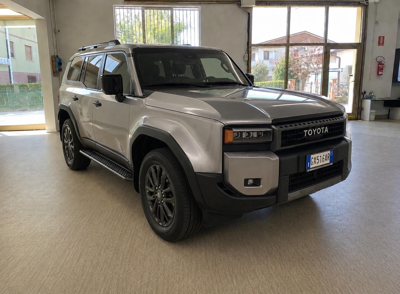 Toyota Land Cruiser 2.8 D4D A/T AWD First Edition