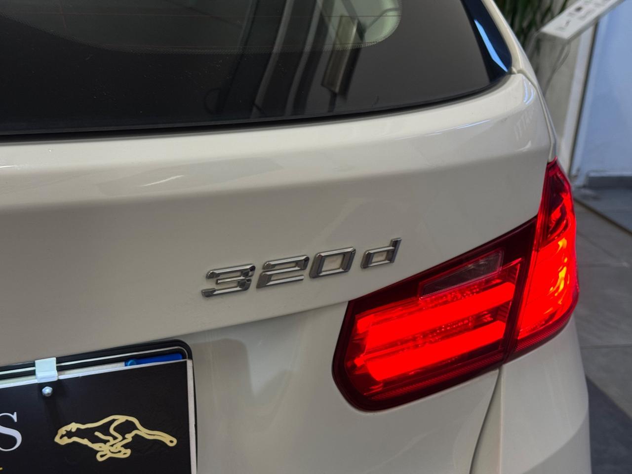 Bmw 320 320d xDrive Touring Modern