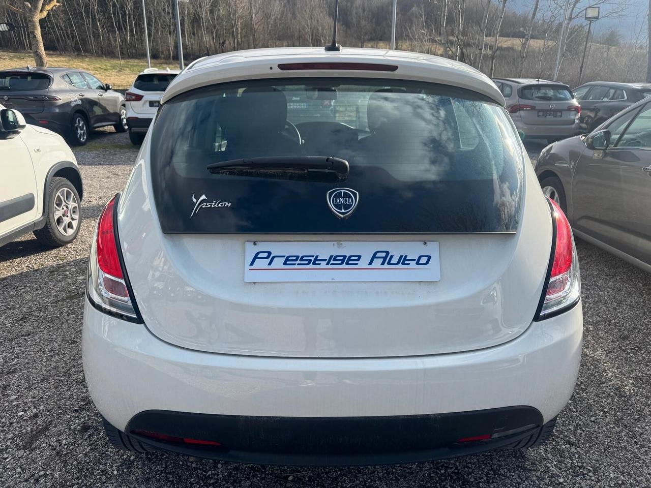 Lancia Ypsilon 1.2 69 CV 5 porte S&S Elefantino Blu