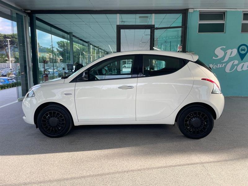 Lancia Ypsilon Ecochic 1.2 69cv GPL SILVER