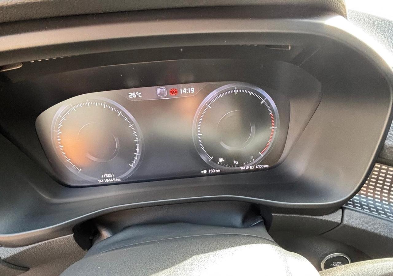 Volvo XC40 D3 R-design
