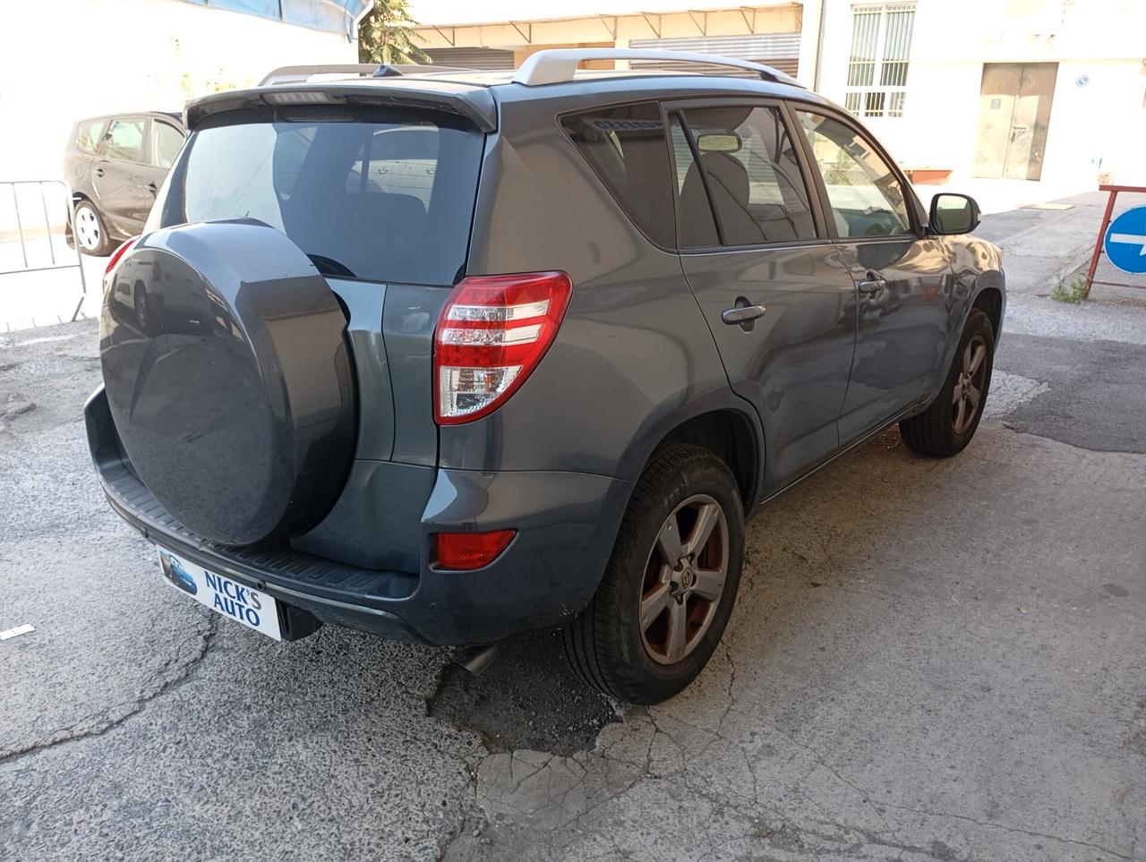 Toyota RAV 4 - 2012