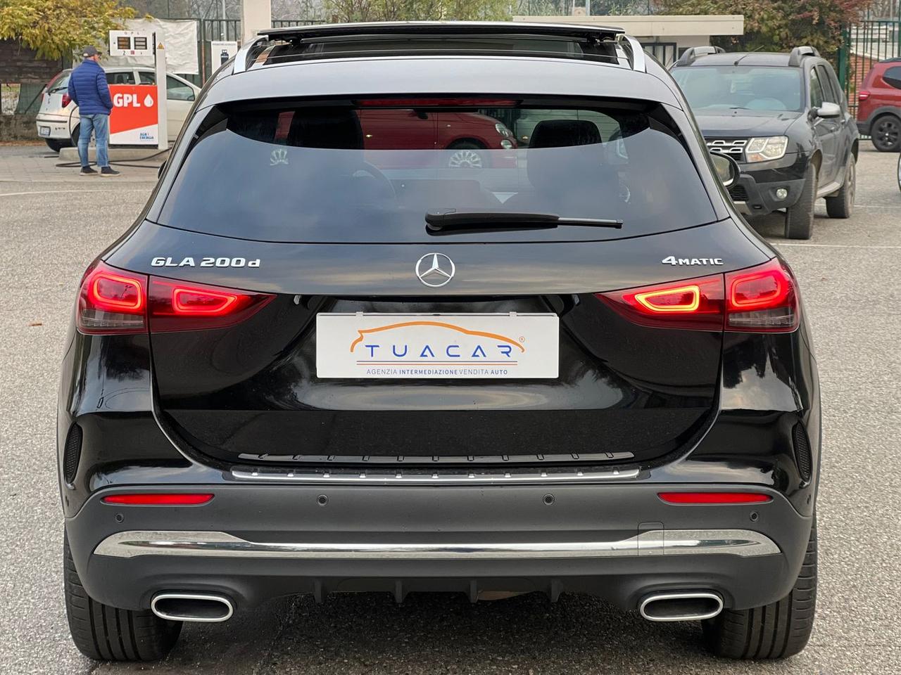 Mercedes-Benz GLA 200 Premium GLA 200 D *TETTO APRIBILE* 4MATIC