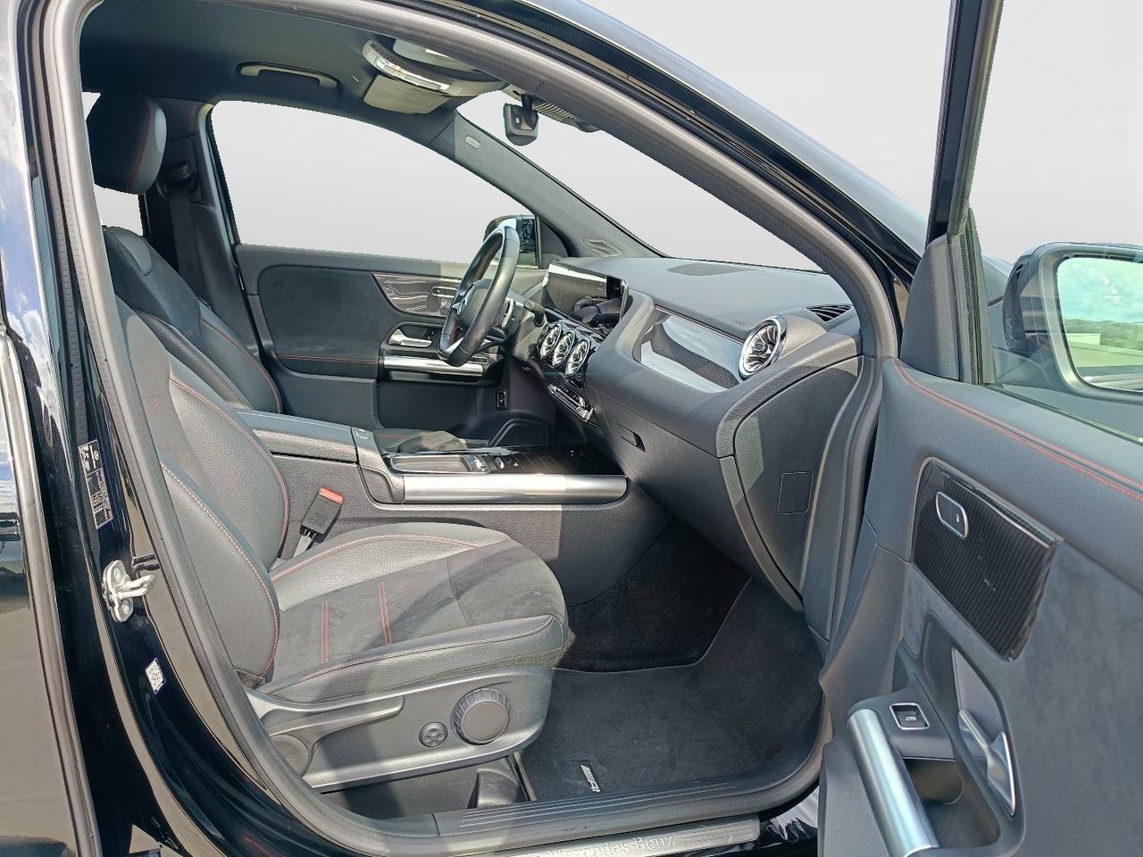 Mercedes-Benz GLA-H247 2023 - GLA 200 d AMG Line Advanced Plus auto