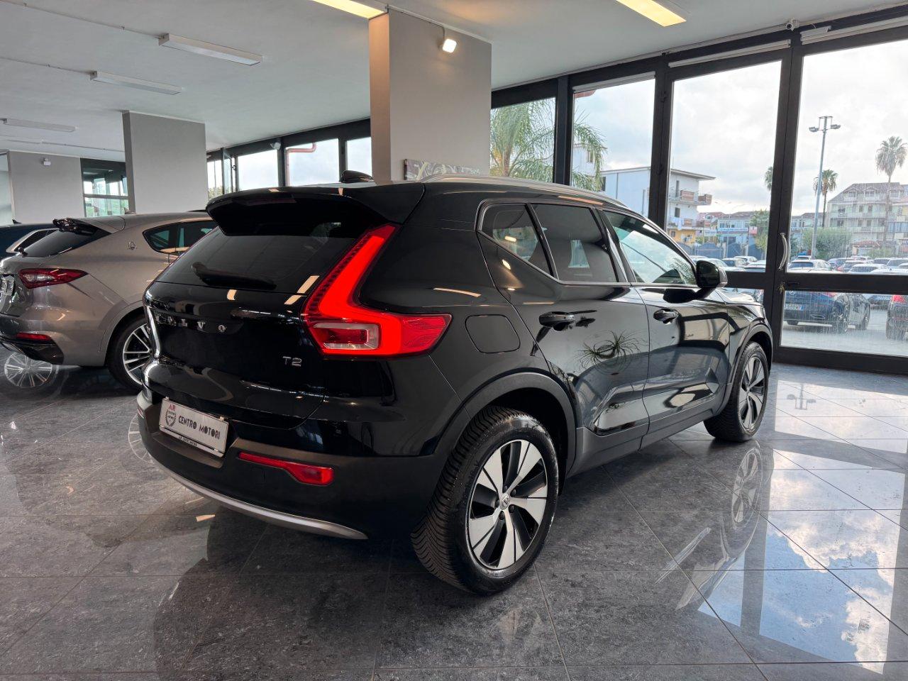 Volvo XC40 1.5 t2 Momentum Uniprop Stupenda