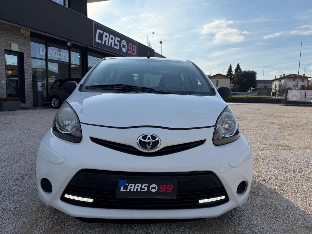 Toyota Aygo 1.0 12V VVT-i 5 porte Active Connect