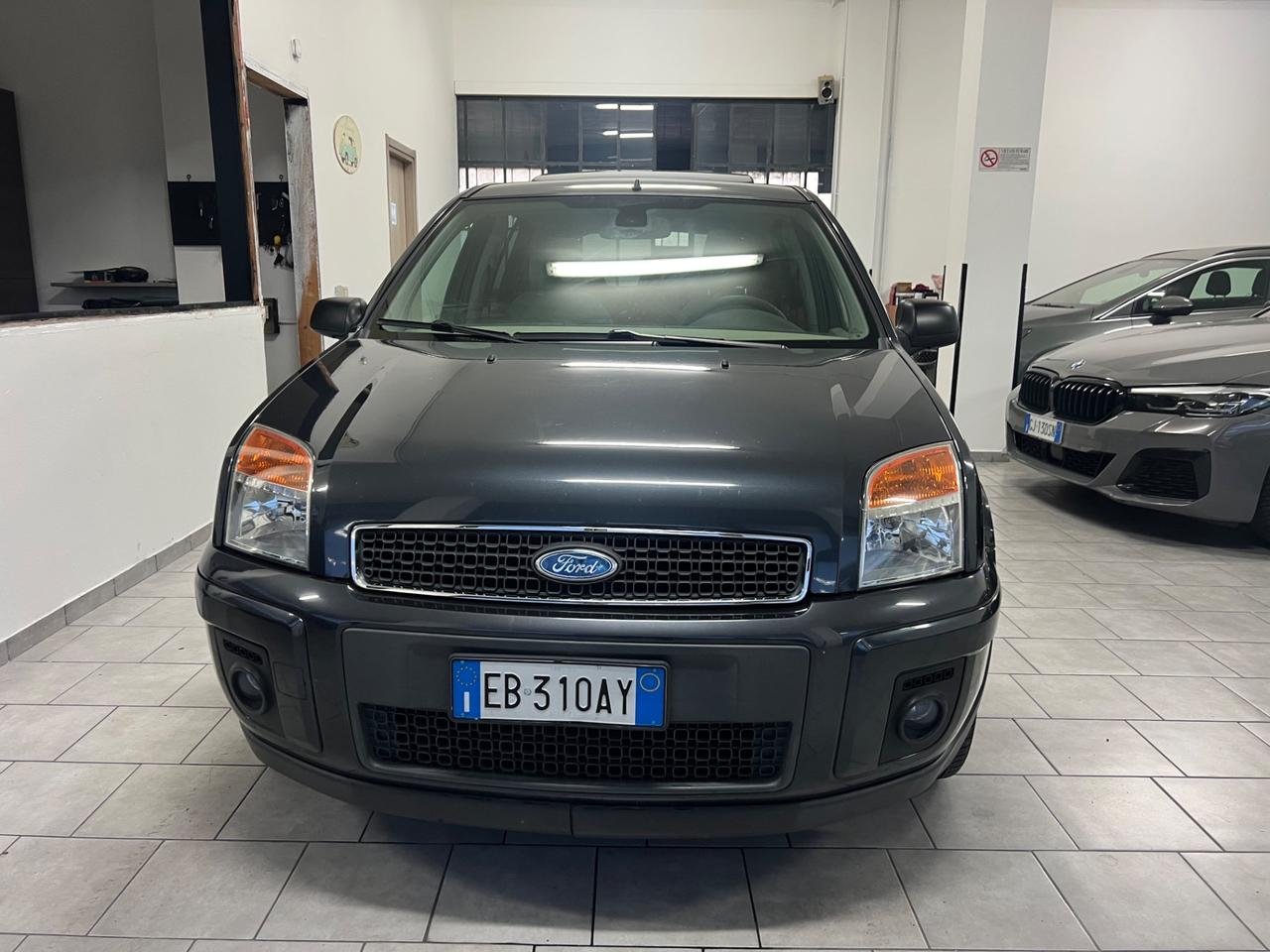 Ford Fusion UAV 1.4 16V 5p.