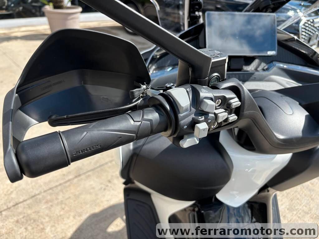 Zontes ZT 368 E Nuovo pronto consegna 2025 Vieni qui a scoprirla