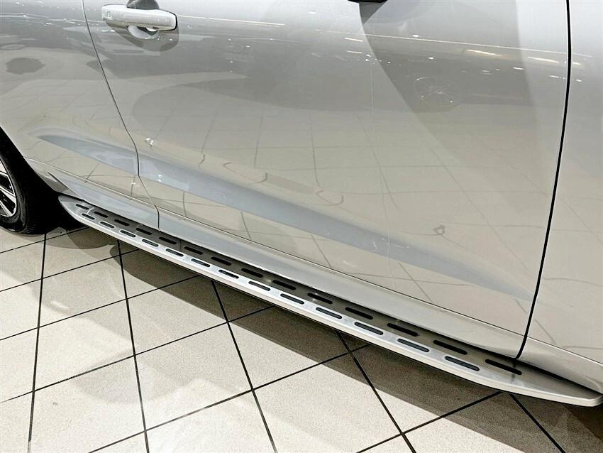 Volvo XC 60 XC60 B4 (d) automatico Plus Dark