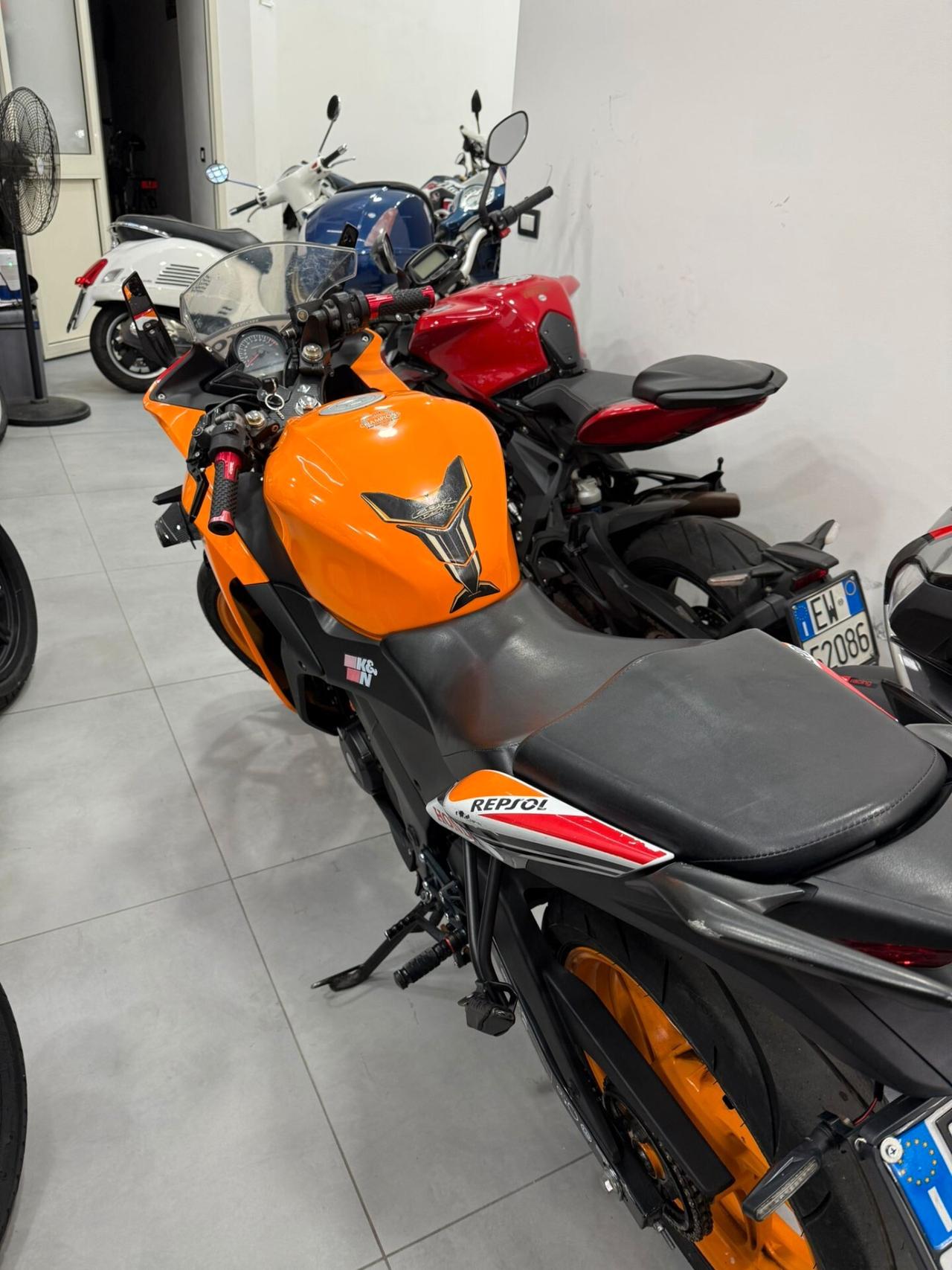 Honda CBR 125 R Repsol