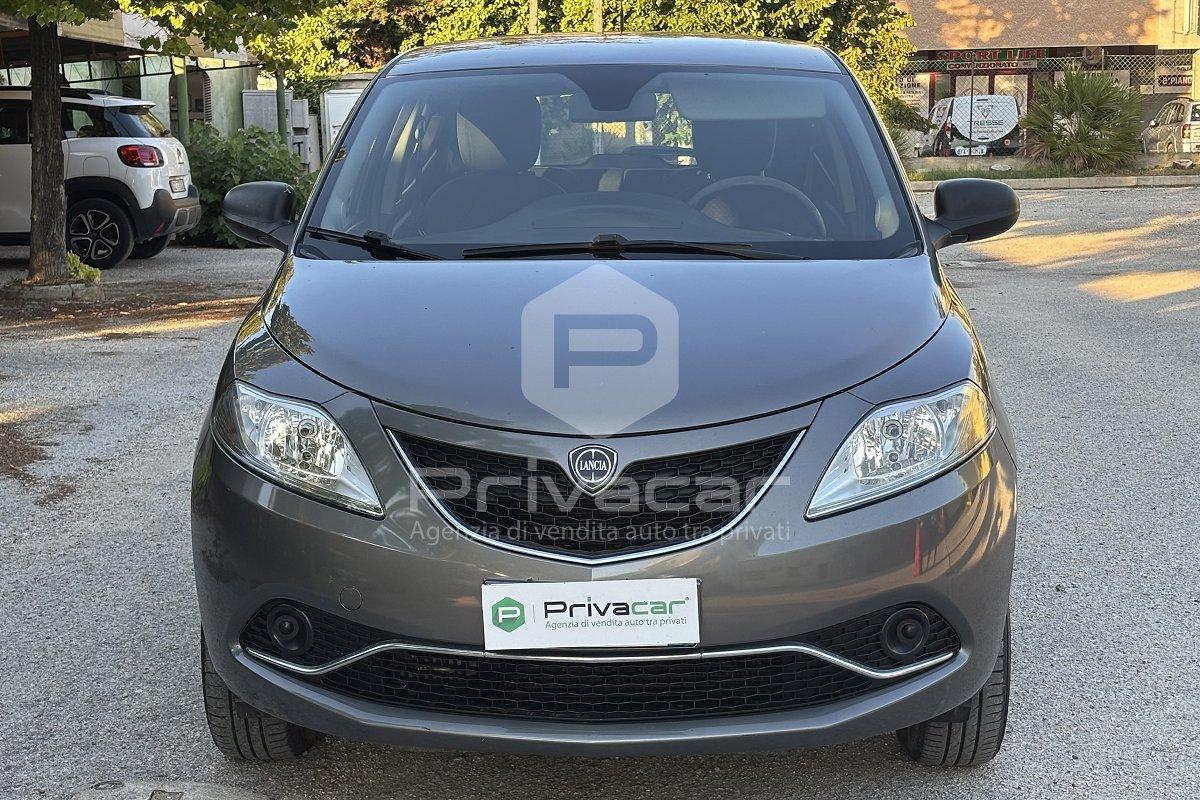 LANCIA Ypsilon 0.9 TwinAir 85 CV 5 porte Metano Ecochic Silver