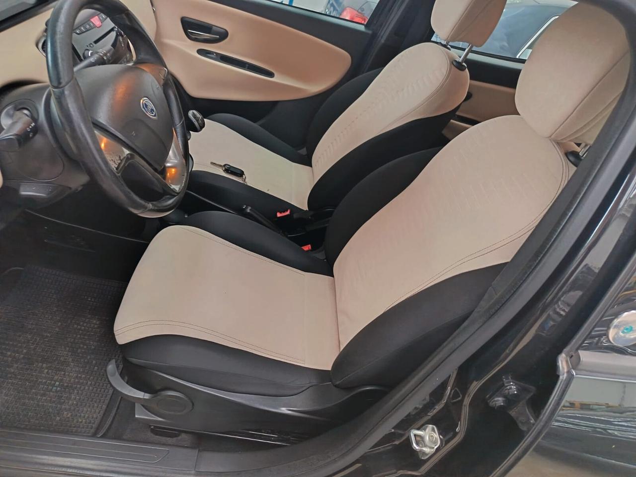 Lancia Ypsilon 0,9 bz/metano 63kW 03-2013