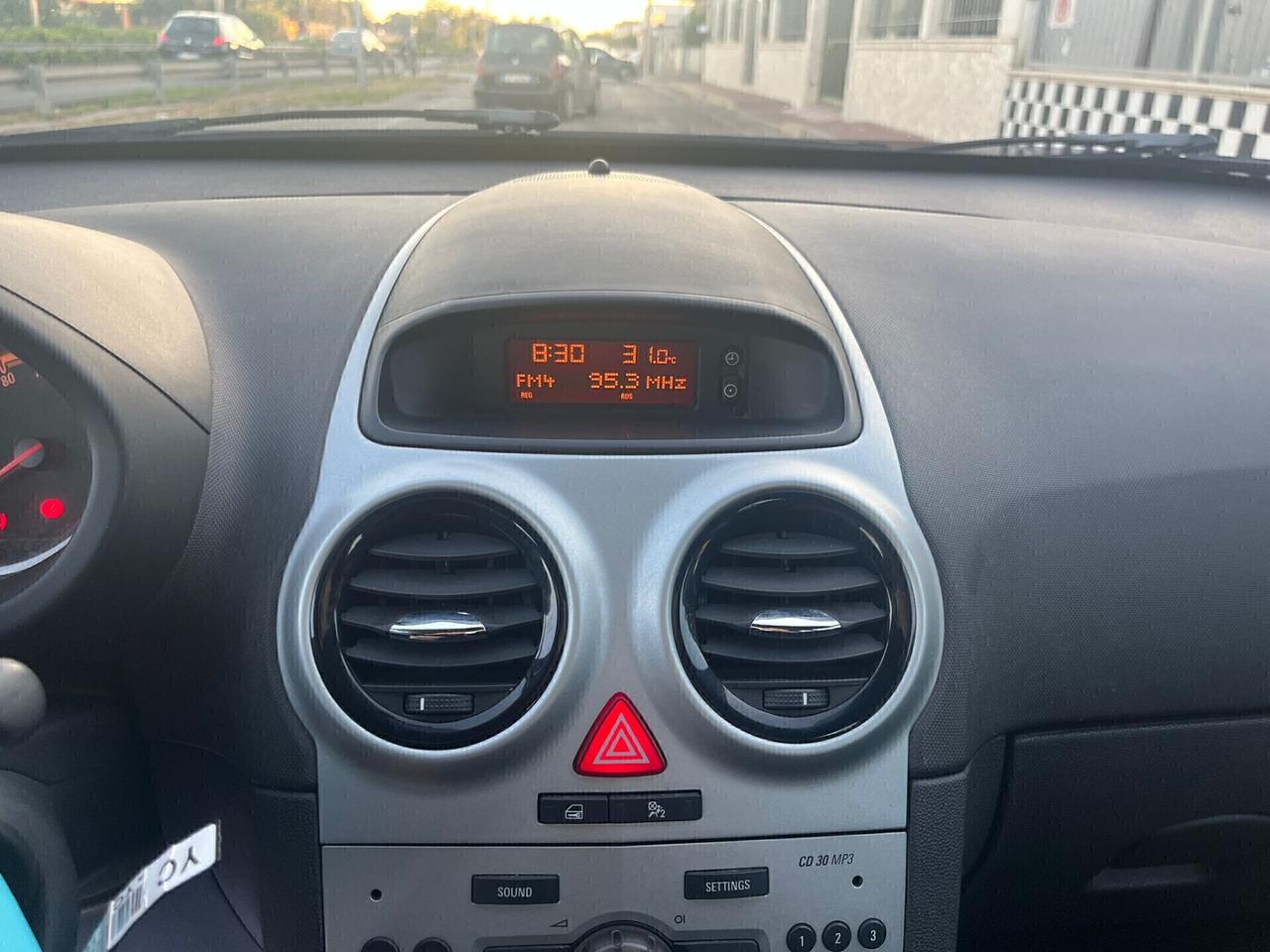 Opel Corsa 1.2 5 porte GPL-TECH Enjoy 2009