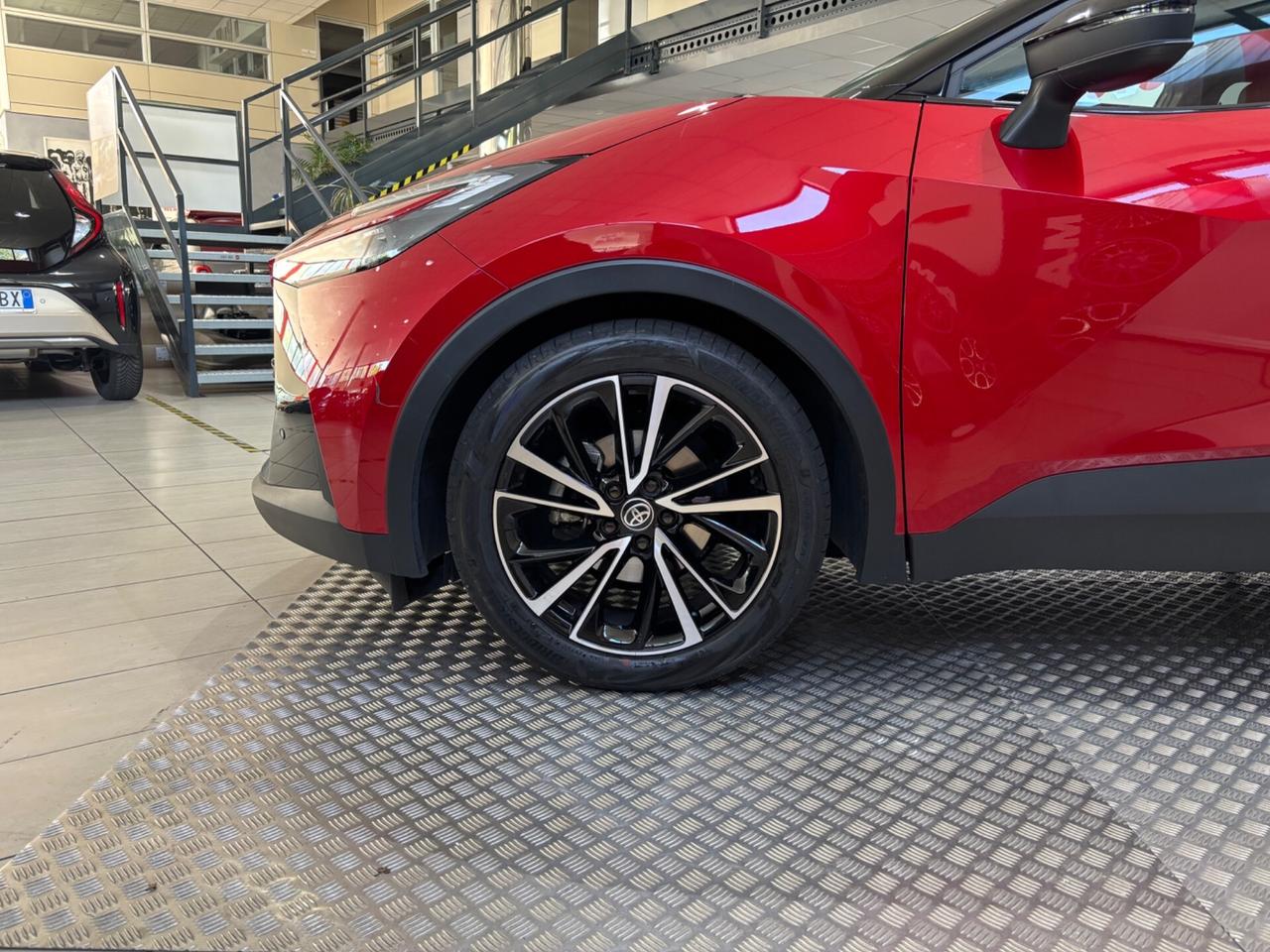 Toyota C-HR 1.8 HV Lounge