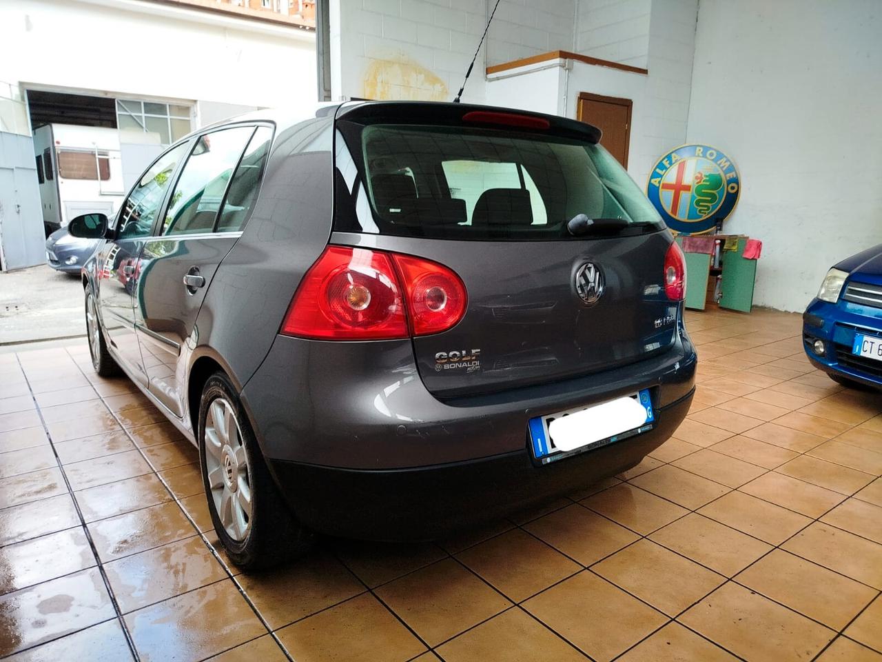 Volkswagen Golf 5p 1.6 fsi Sport, adatta a neop. Unico Prop.