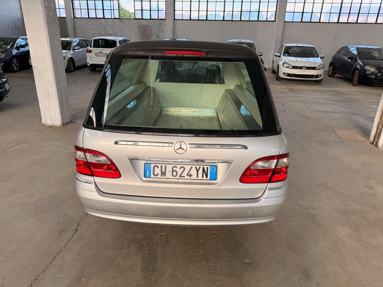 Mercedes-benz CARRO FUNEBRE