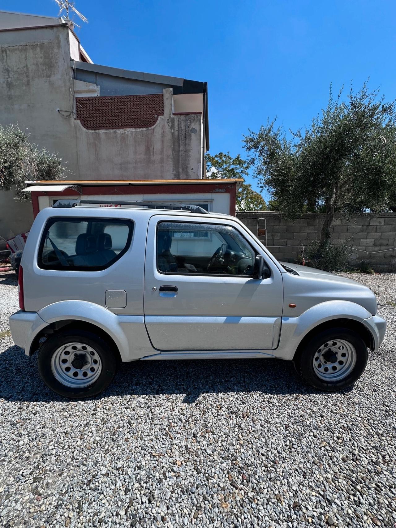 Suzuki Jimny 1.3i 16V cat 4WD JLX