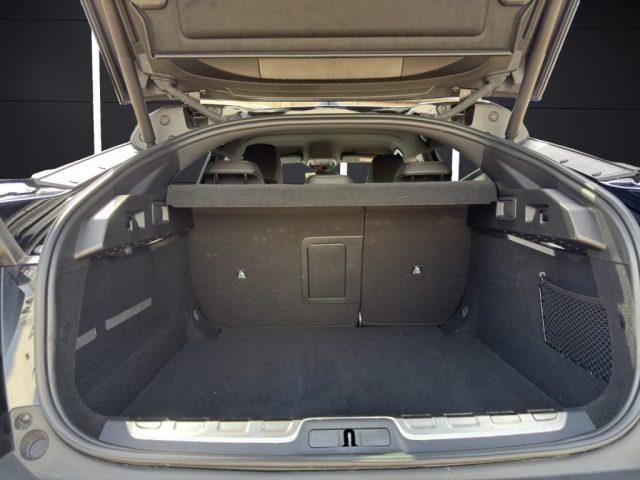 PEUGEOT 408 Hybrid 136 e-DCS6 GT