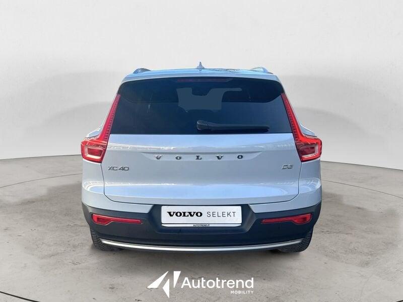 Volvo XC40 D3 150 CV Automatica Momentum Pro