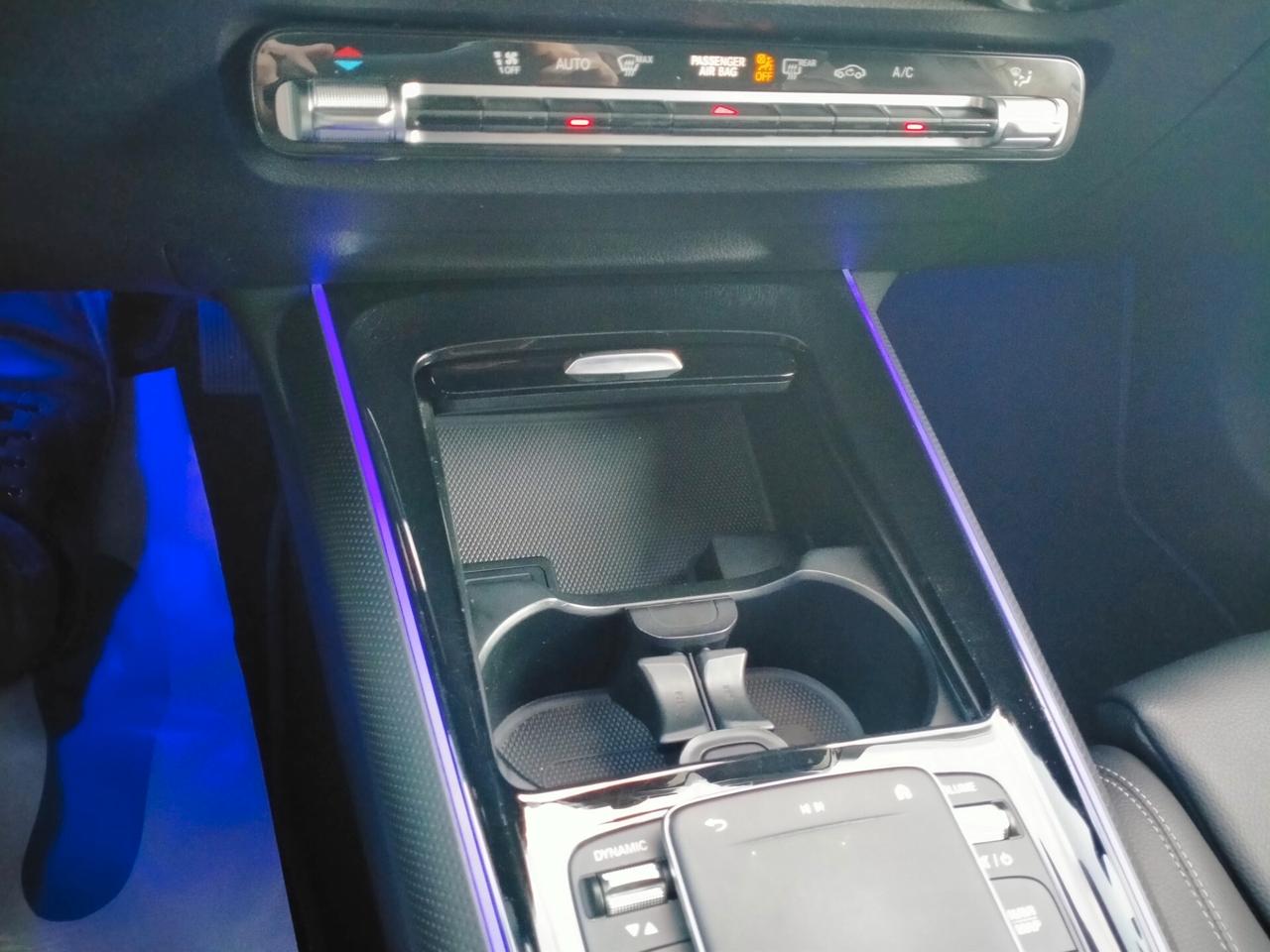Mercedes-Benz GLB 180 D LED / TETTO APRIBILE /LUCI AMBIENT SOFFUSE / DISPLAY MAXI /AUT.8M.