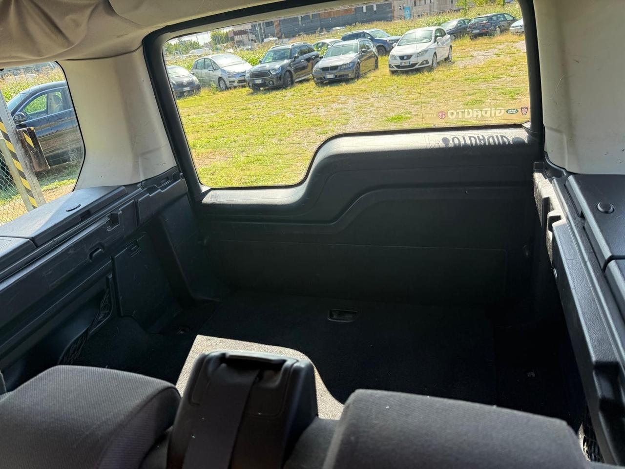 Land Rover Discovery 3 2.7 TDV6 SE