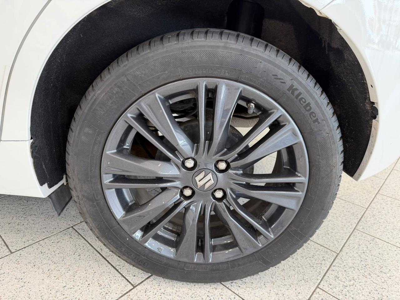 Suzuki Baleno 1.2 VVT Dualjet B-Top