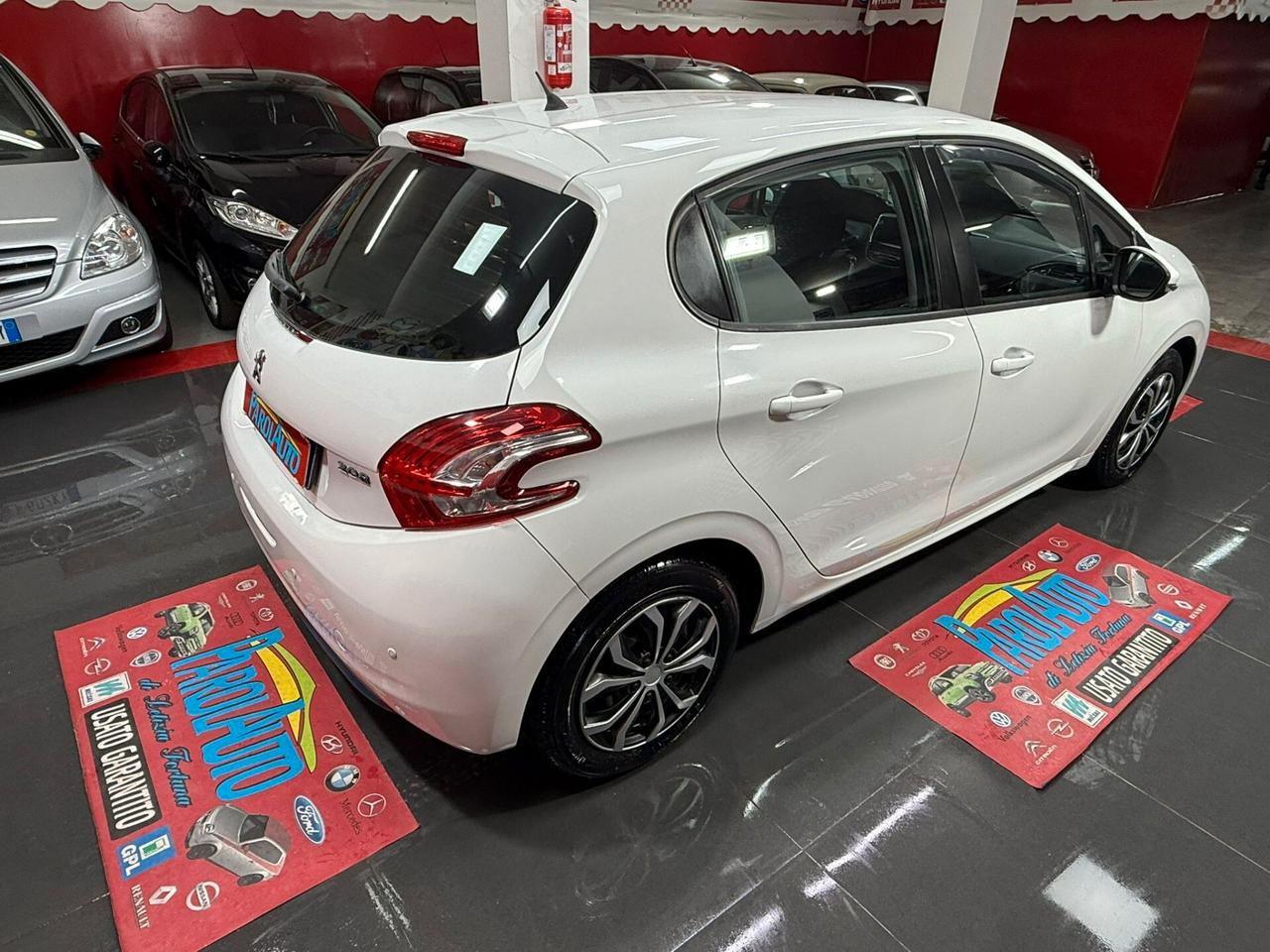 Peugeot 208 1.0 68cv Active - 2014