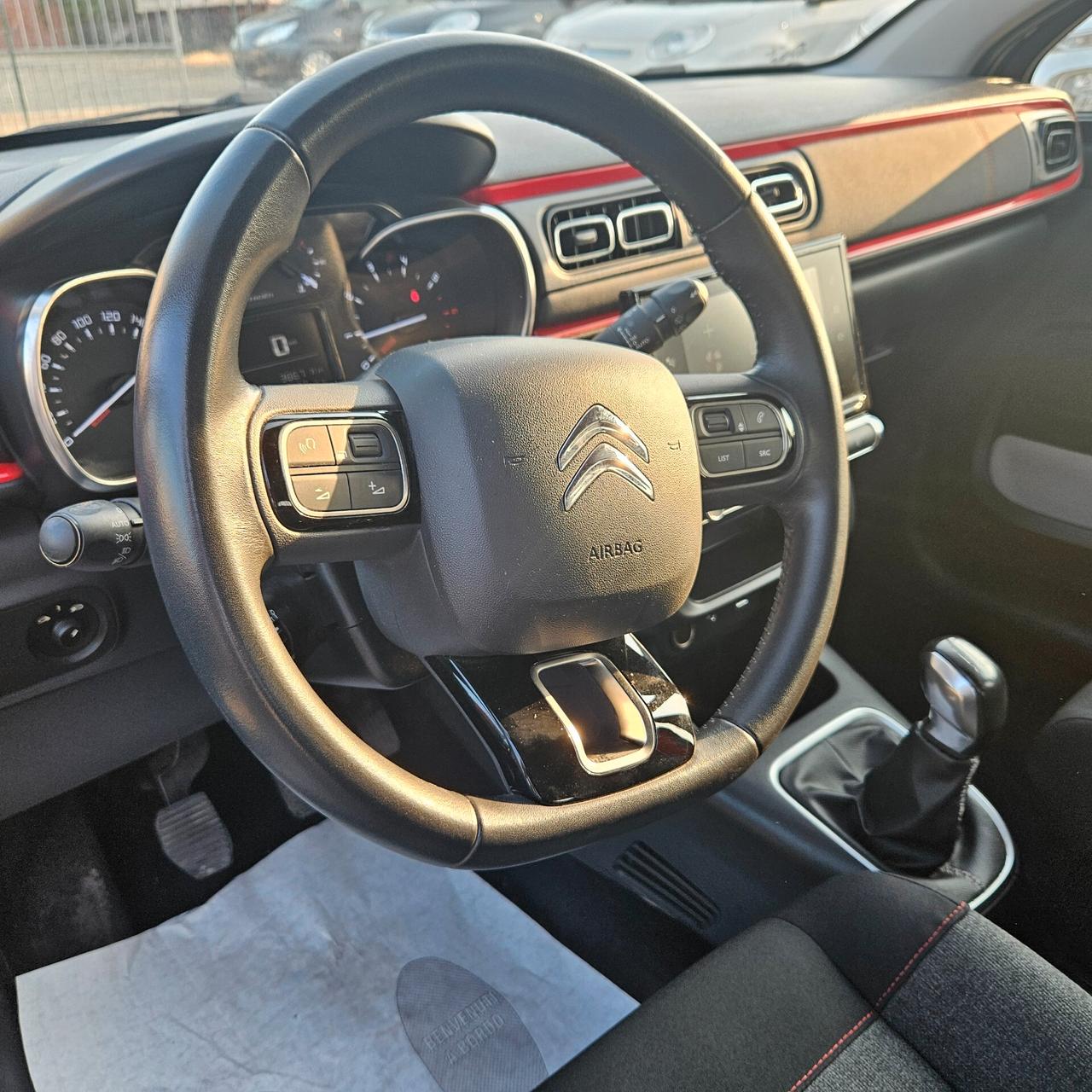 Citroen C3 1.2 82 SHINE DA 79€ MESE