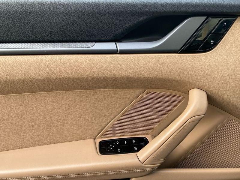 Porsche 911 Cabrio 3.0 Carrera auto