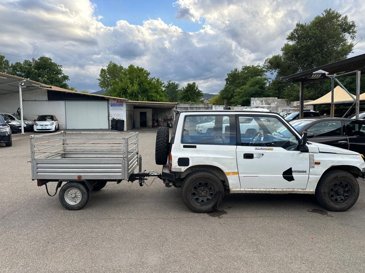 Suzuki Vitara 1.6 con carrello omologato